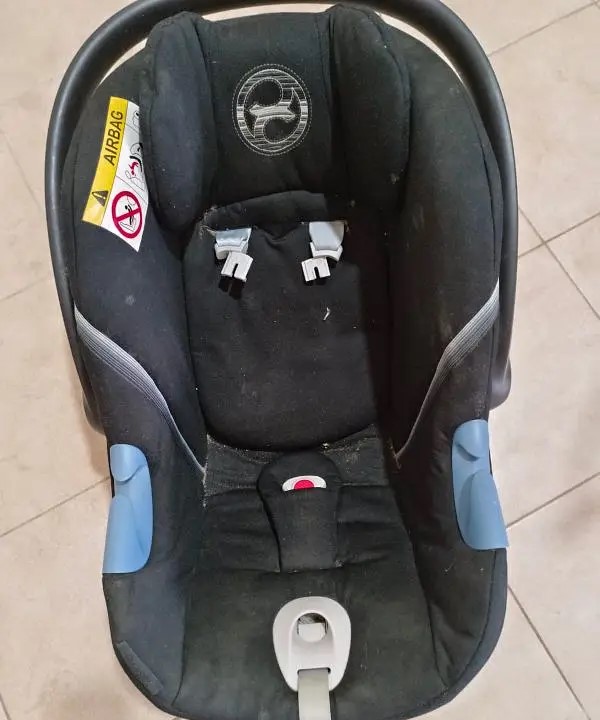 Car Seat + Cot