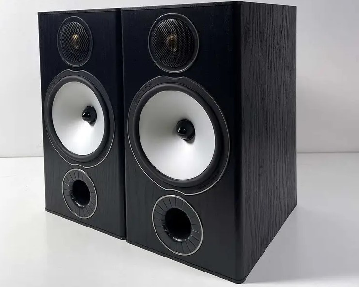Monitor Audio Book Shelf Speaker For Sale