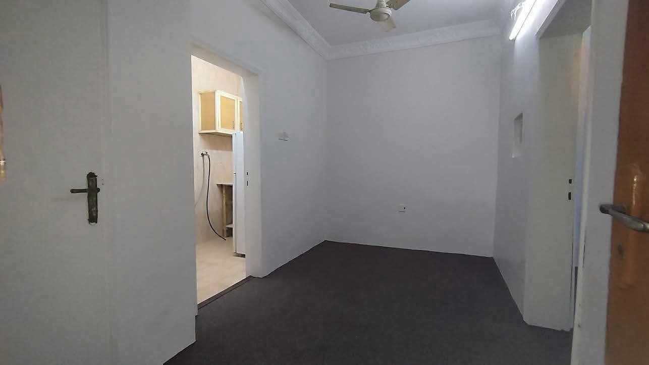 Gudaibiya:- 1bhk Unfurnished Flat On Rent With Unlimited Ewa