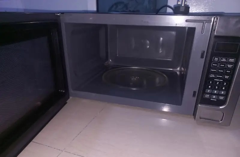 Media Microwave 62 Litter Big Size