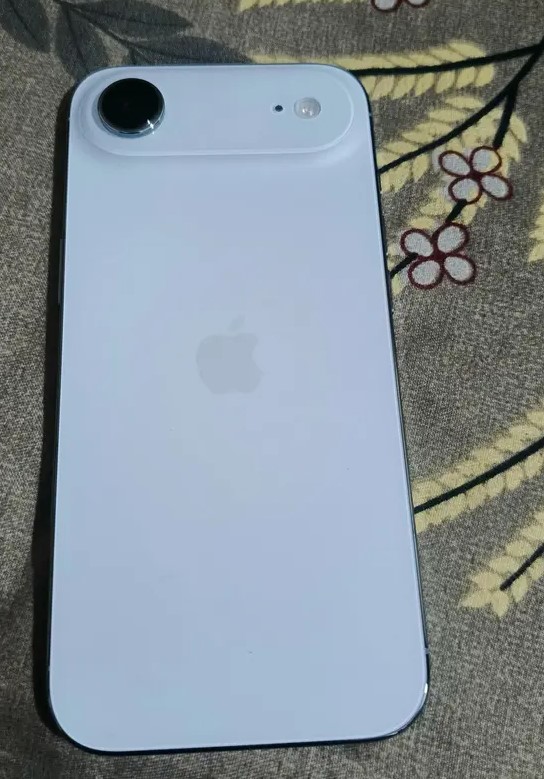 Apple - Iphone 17 Air