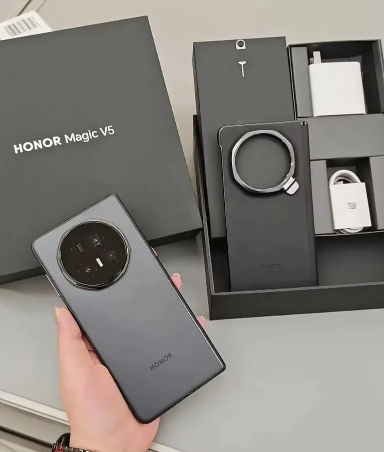 Honor Magic V5 Fold New Condition Box With Accessories With Warranty