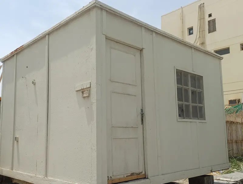 4 X 3.6 Mtr With Toilet