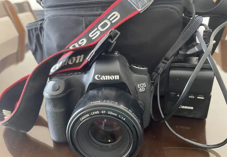 Canon 6 D Full Frame Camera With Prime Lens Ef 50 Mm (1.4 F)